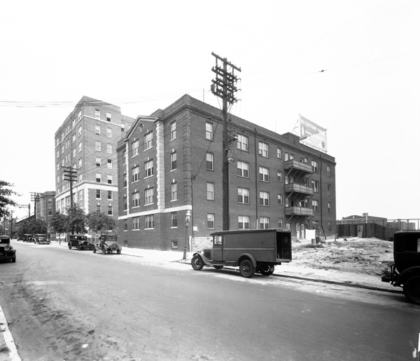 Croydon Apartments PA